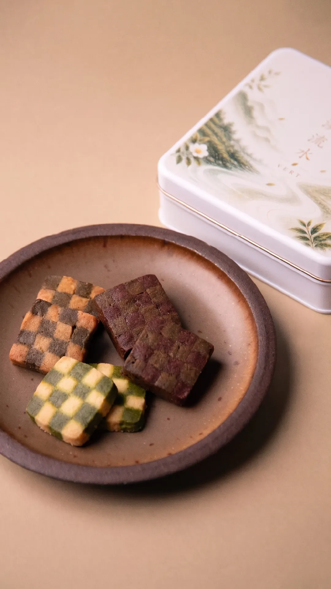 茶湊流水クッキー缶